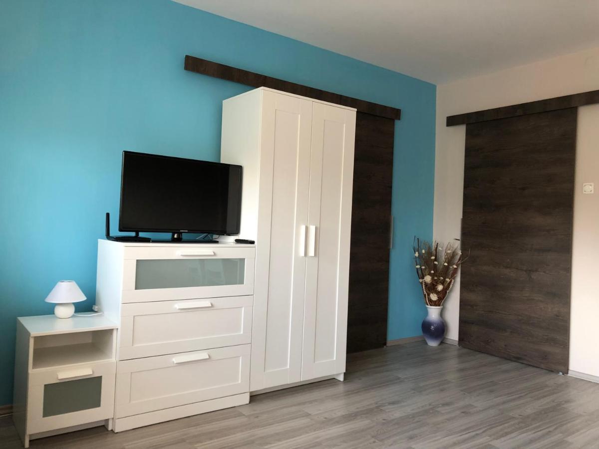 Happy Bunnies Apartman I - Gunarasfurdo Dombóvár Eksteriør bilde